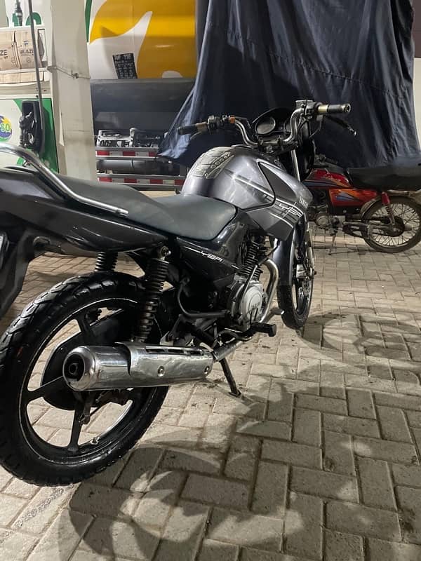 BIKE FOR SALE YBR 125 3