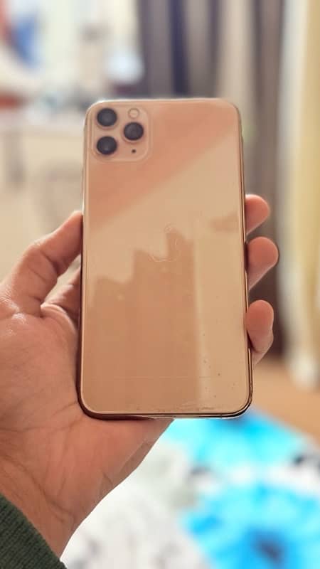 Iphone 11 pro max 256 non PTA gold clr 3