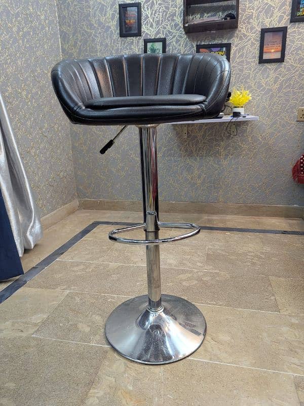 Studio Chair for sale (New) 2