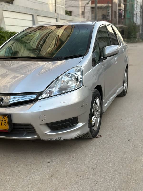 Honda fit shuttle hybrid  Model  2012 reg 2014  full original paint 2