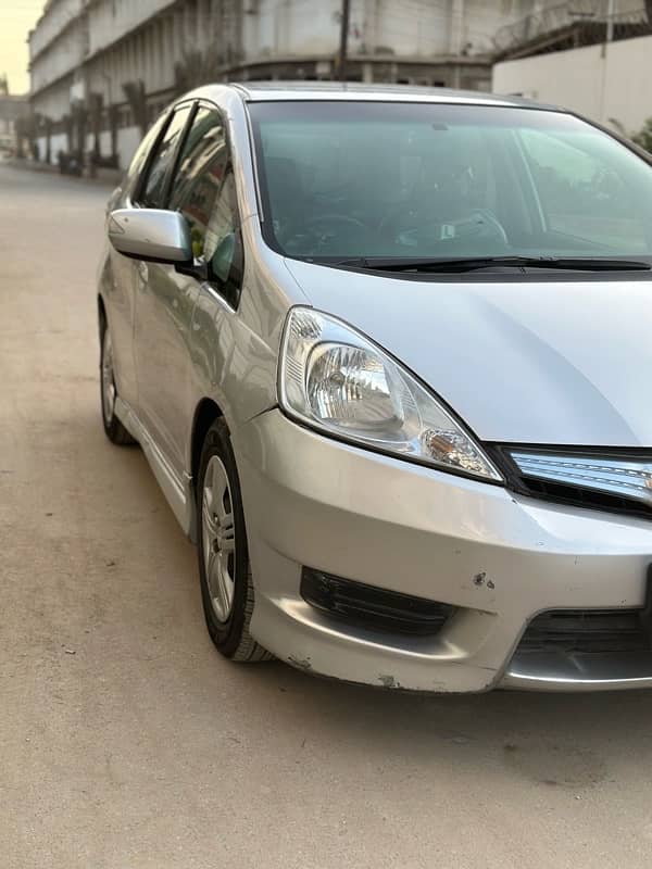 Honda fit shuttle hybrid  Model  2012 reg 2014  full original paint 3