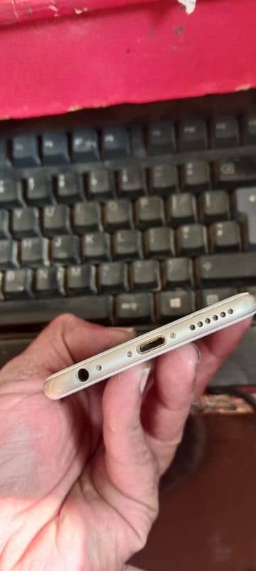 iphone 6 urgent sale 3