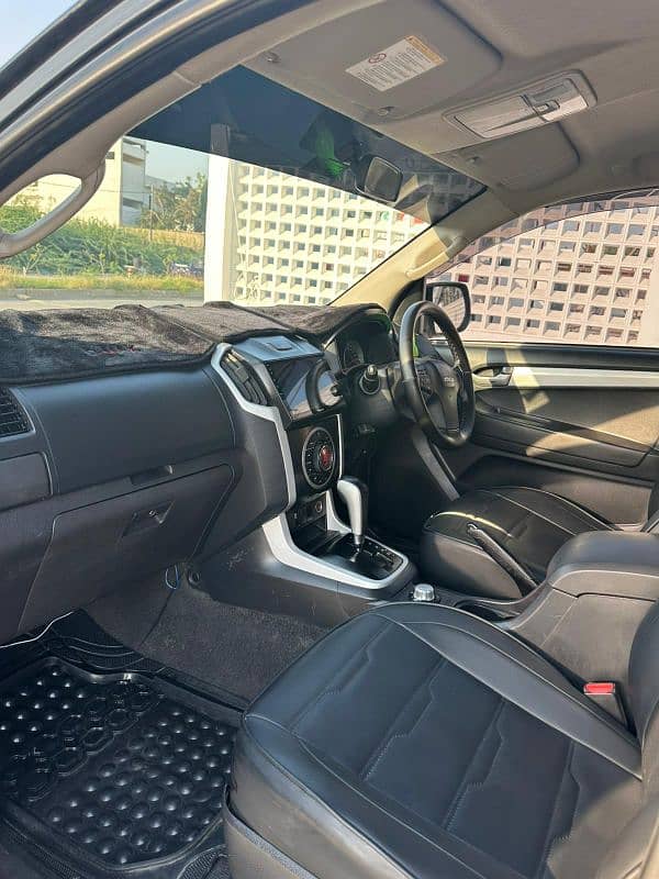 Isuzu D-Max 2019 8