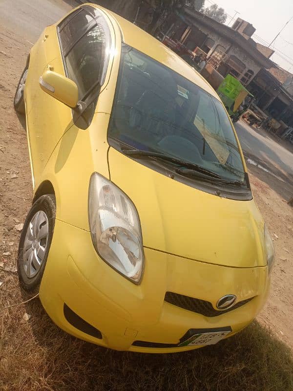 Toyota Vitz 2009 1