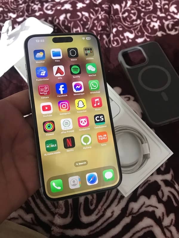 iPhone 15 pro max factory unlock 11