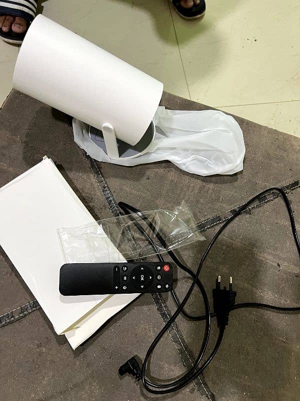 Hy300 portable android projector 3