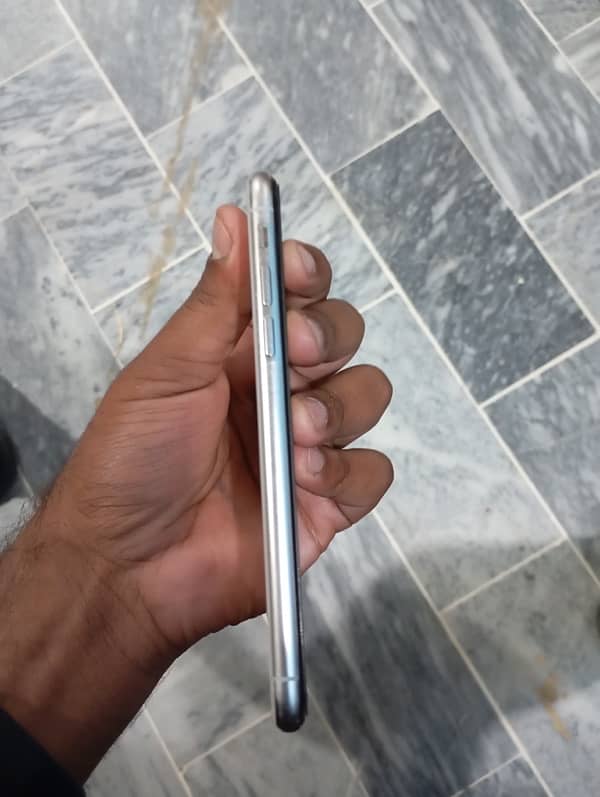 iphone x pta approved 64 gb 4