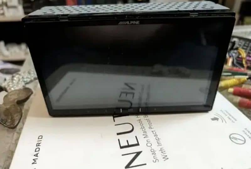 Alpine iLx-w650 Car Player With Auto Andriod Nd Apple Car Play 0