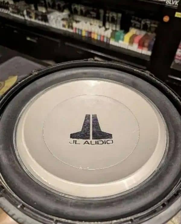 JL Audio 12 W1 V2.4 Sub Woofer 1