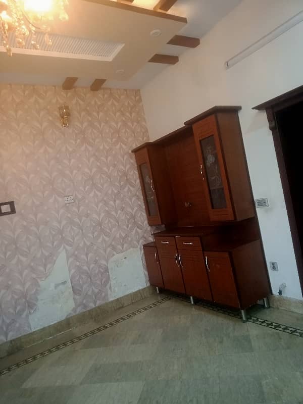 5 Marla Lower Portion For Rent in sabzazar scheme In Hot location For small Family  fori Rabta keray 6