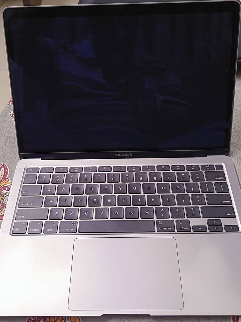 Mac Book Air M1 16GB 1TB 0