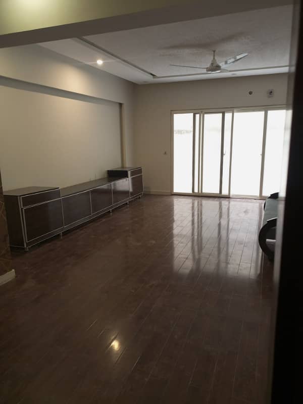 Office Space Available For Rent in E-11 main Double road 0