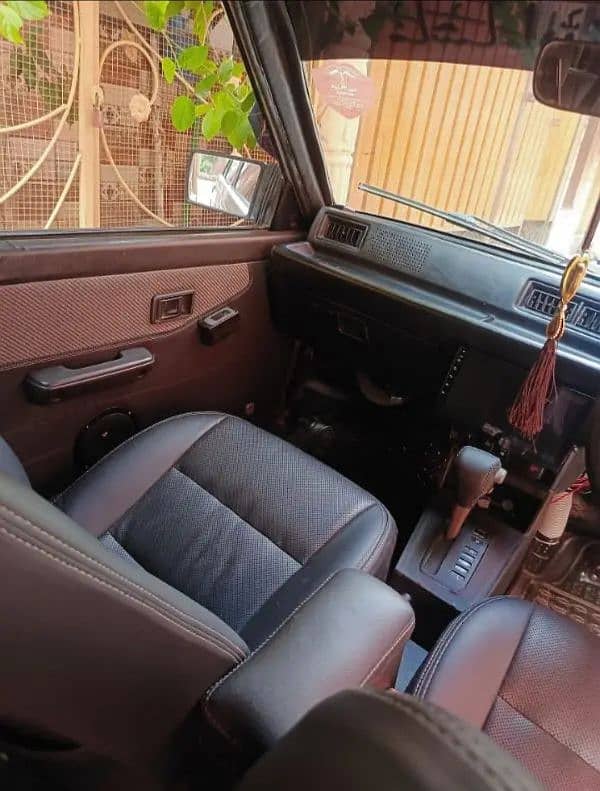 Daihatsu Charade 1987 12