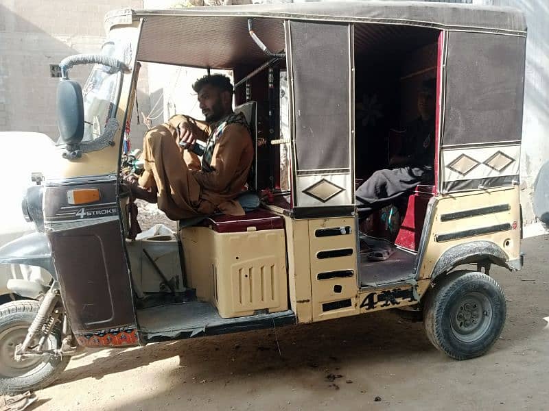 rickshaw 2020 modal h 6 seater 8