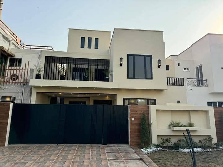 Mumtaz City 10 Marla House For Sale 0