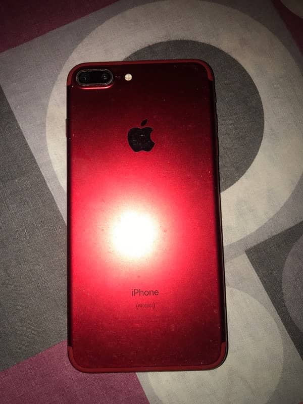 Apple iphone 7 plus Red Colour. 2