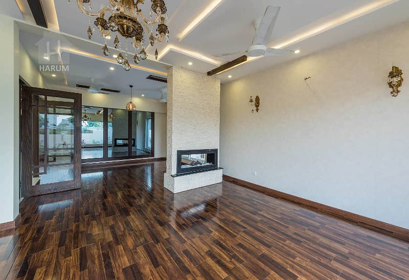 ONE KANAL MODERN SUPER LUXURY BUNGALOW FOR SALE 9