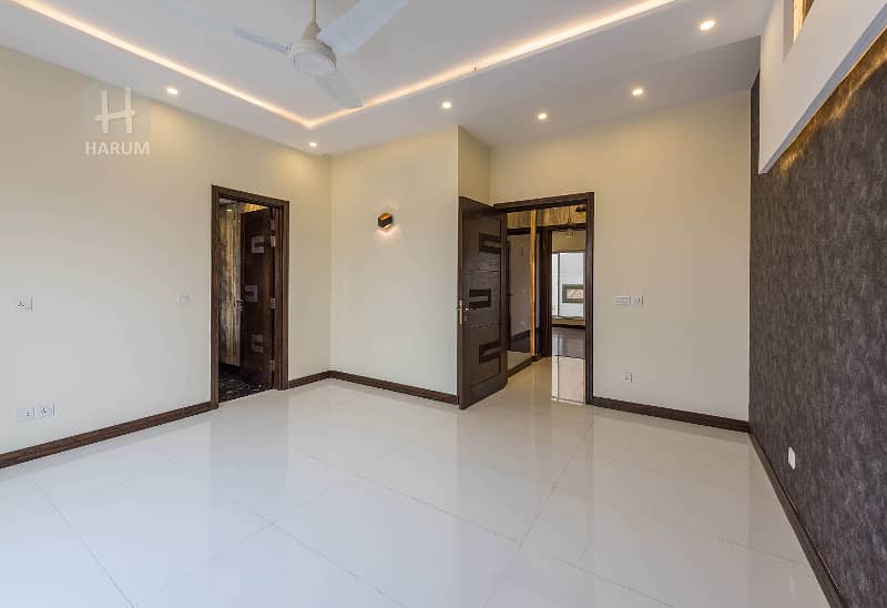 ONE KANAL MODERN SUPER LUXURY BUNGALOW FOR SALE 26