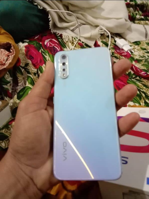 vivo s1 urgent for sale 0301,91,24,581 0