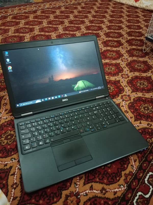 Dell latitude Core i5, 5th generation 0