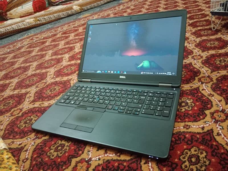 Dell latitude Core i5, 5th generation 5