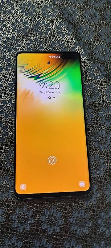 Samsung S10 Plus 5g pack device just like brand new 2