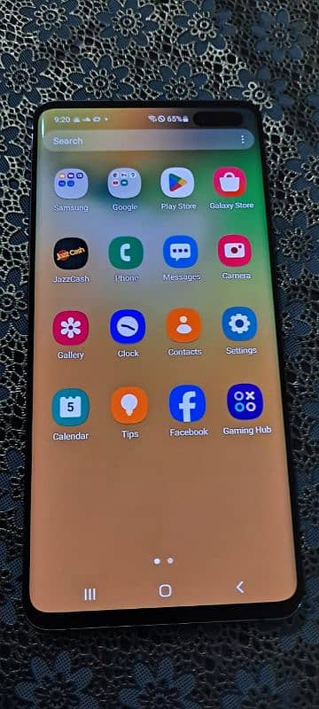 Samsung S10 Plus 5g pack device just like brand new 3