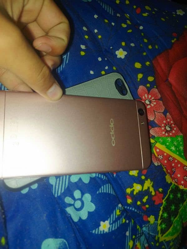 Oppo A57 4