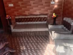 5 seater sofa with table set