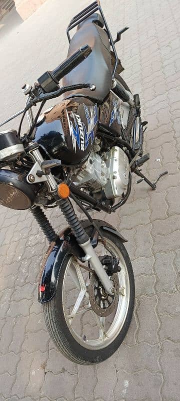 Suzuki GS 150 2020 model for sale 4