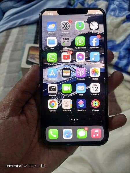 Iphone XS Max PTA Approved 64gb with Box 4