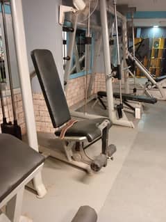 Running Gym 2700 Sq Fts Mezzeine Floor in VIP Block 4 Gulistan e Jauhar