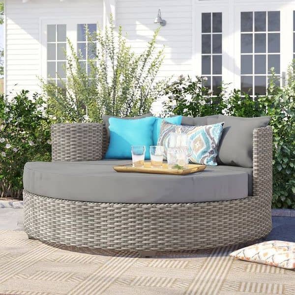 Outdoor patio Rattan sofa set. . . 0