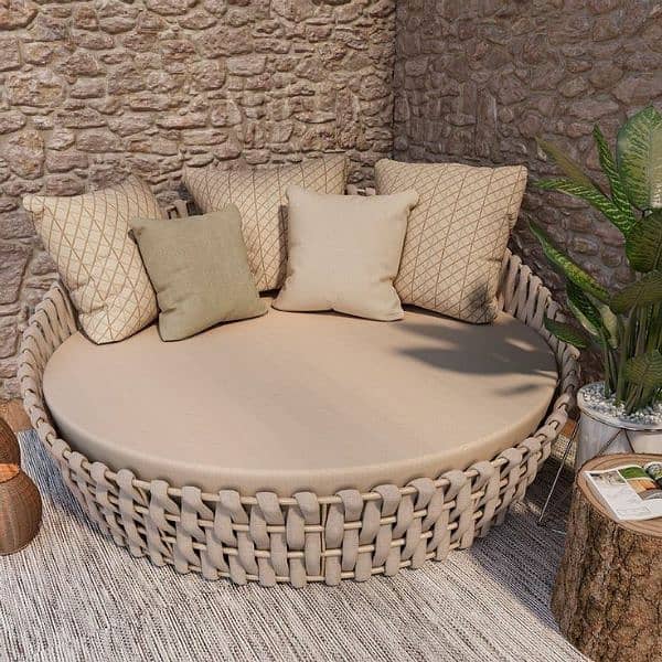 Outdoor patio Rattan sofa set. . . 3