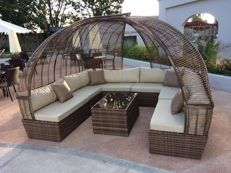 Outdoor patio Rattan sofa set. . . 5