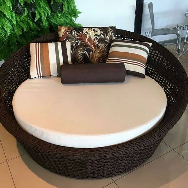 Outdoor patio Rattan sofa set. . . 6