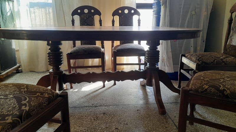 Dinning Table with six chairs 4