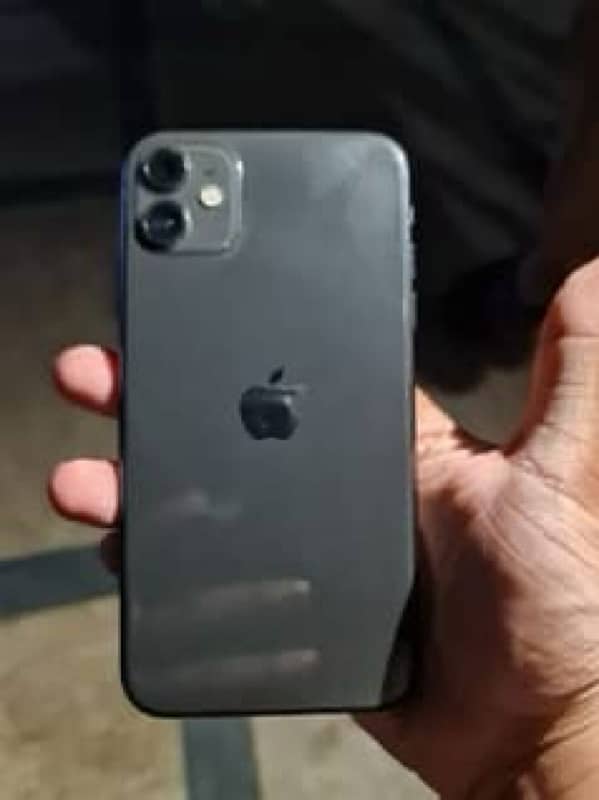 iphone 11. contct :0328/1740/414 0