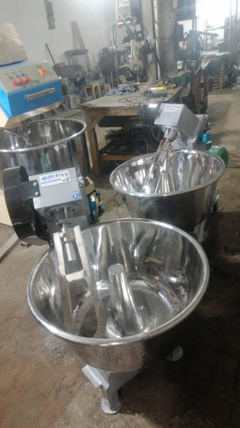 Flour Mixer /Dough mixture/ Atta mixture machine 1