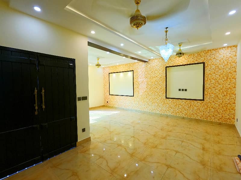 Prime Location 5 Marla House For sale In Lahore 7