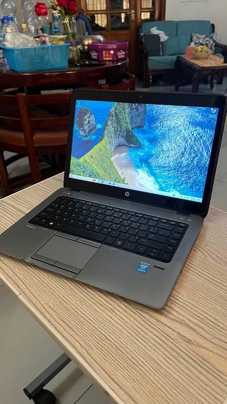 HP Elitebook 840 with touch screen 2