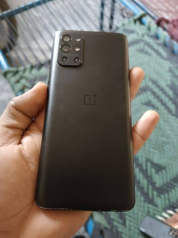 OnePlus 9r 8+8 128 2