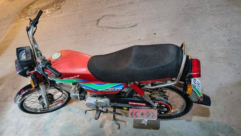 Honda cd 70 watsapp nbr 03060301749 3