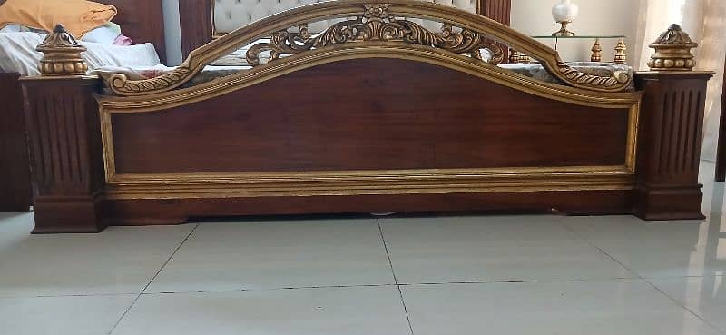 wooden king bed 4