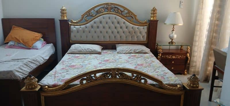 wooden king bed 5