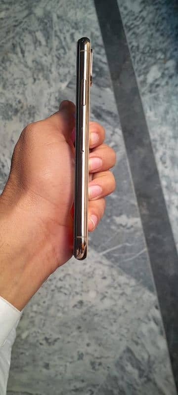 Apple Iphone XS PTA 2