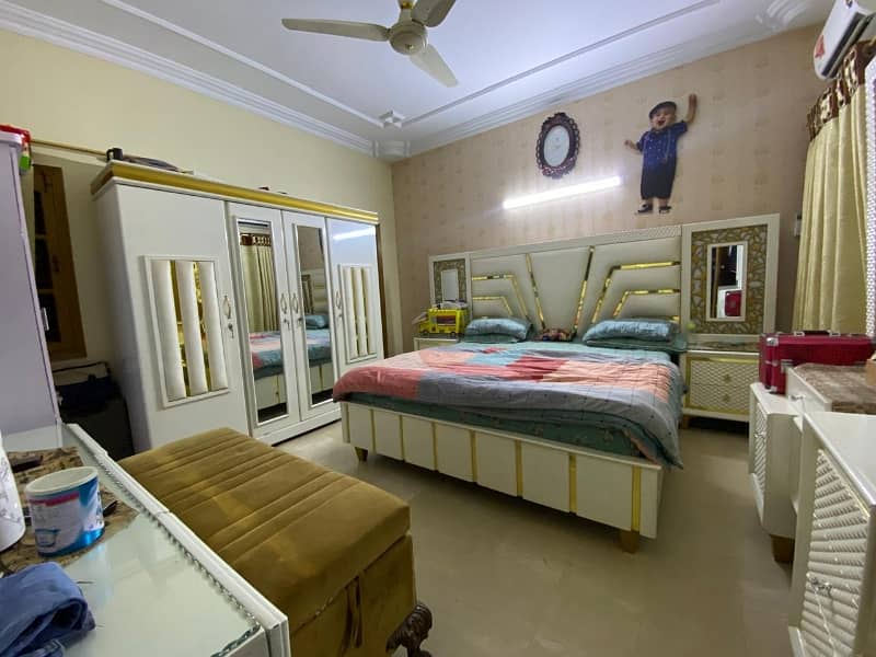 240 Sq. Yd Triple Storey Beautiful House For Sale Jauhar Block 3 6