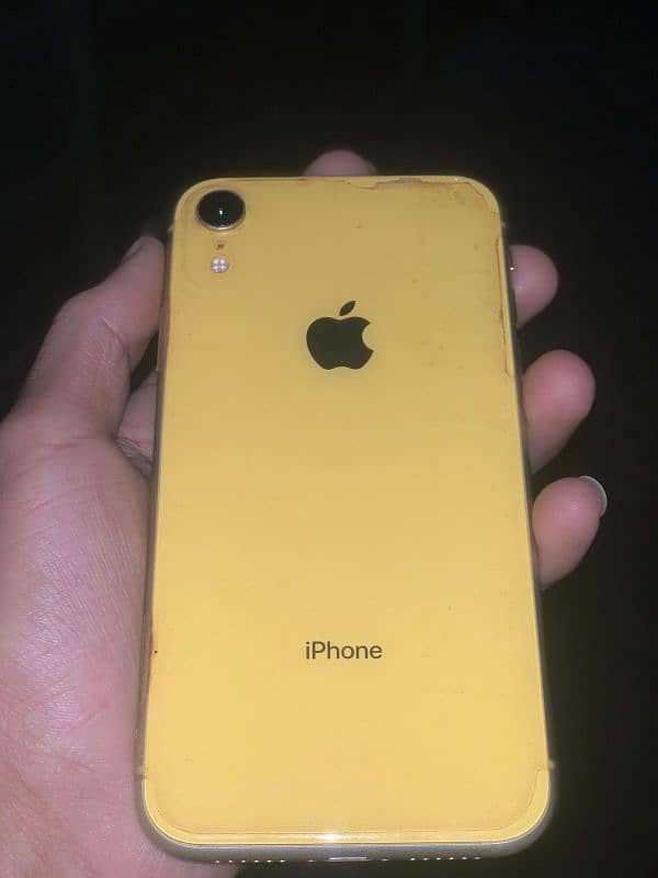 iphone XR 64gb non pta battery 80% water pak condition 10/10 1