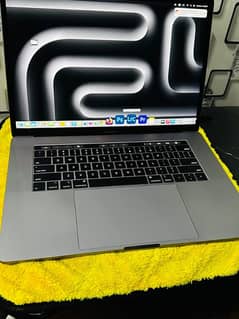 MacBook pro 2019, cori 9, 32/512, 4 GB graphic card , excellent cond.