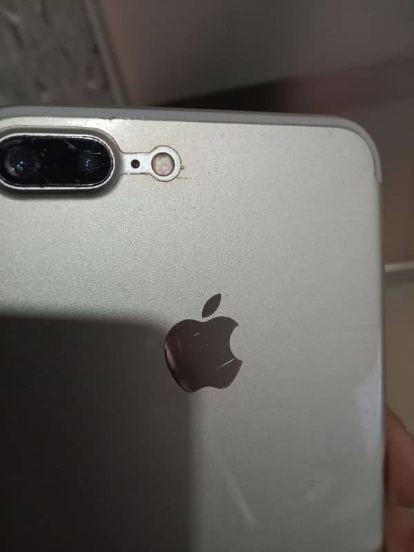 PTA approved iPhone 7 plus 2